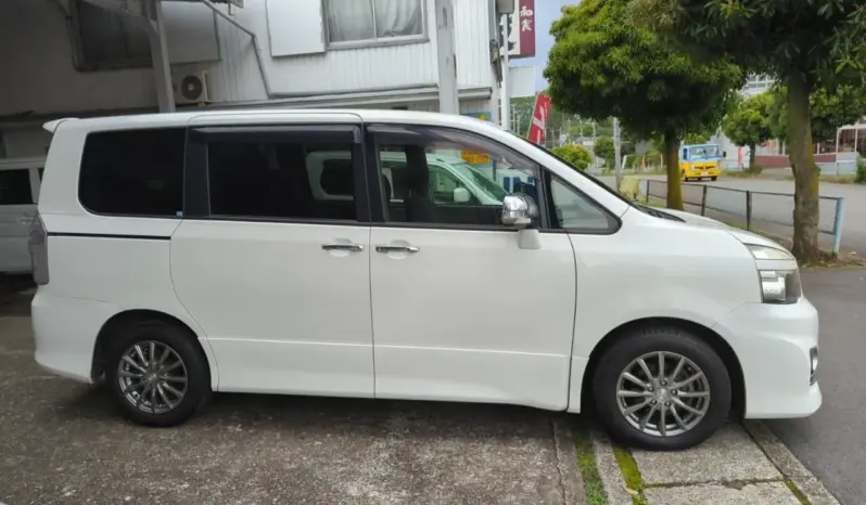 
 トヨタ ヴォクシー ZS 煌 H23 9.3万km 両側電動スライドドア ナビ Bカメラ ETC full									